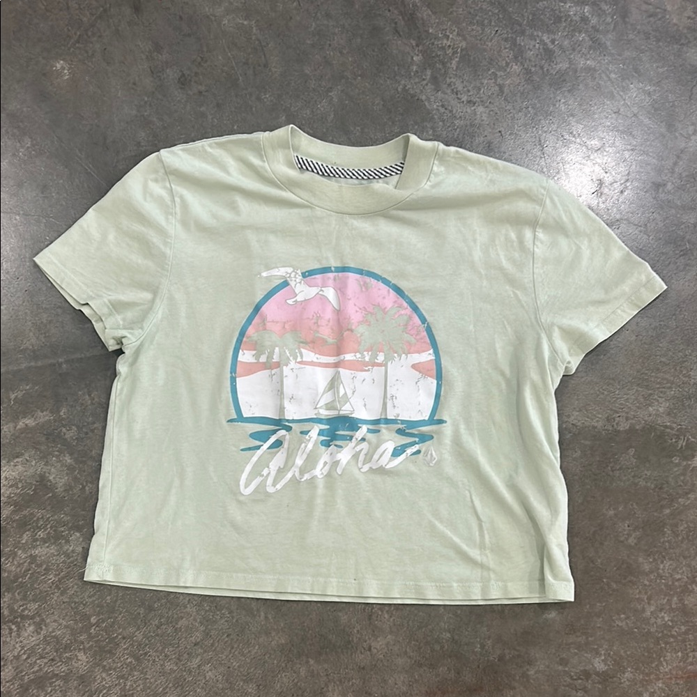 Aloha Graphic Tee in Light Green